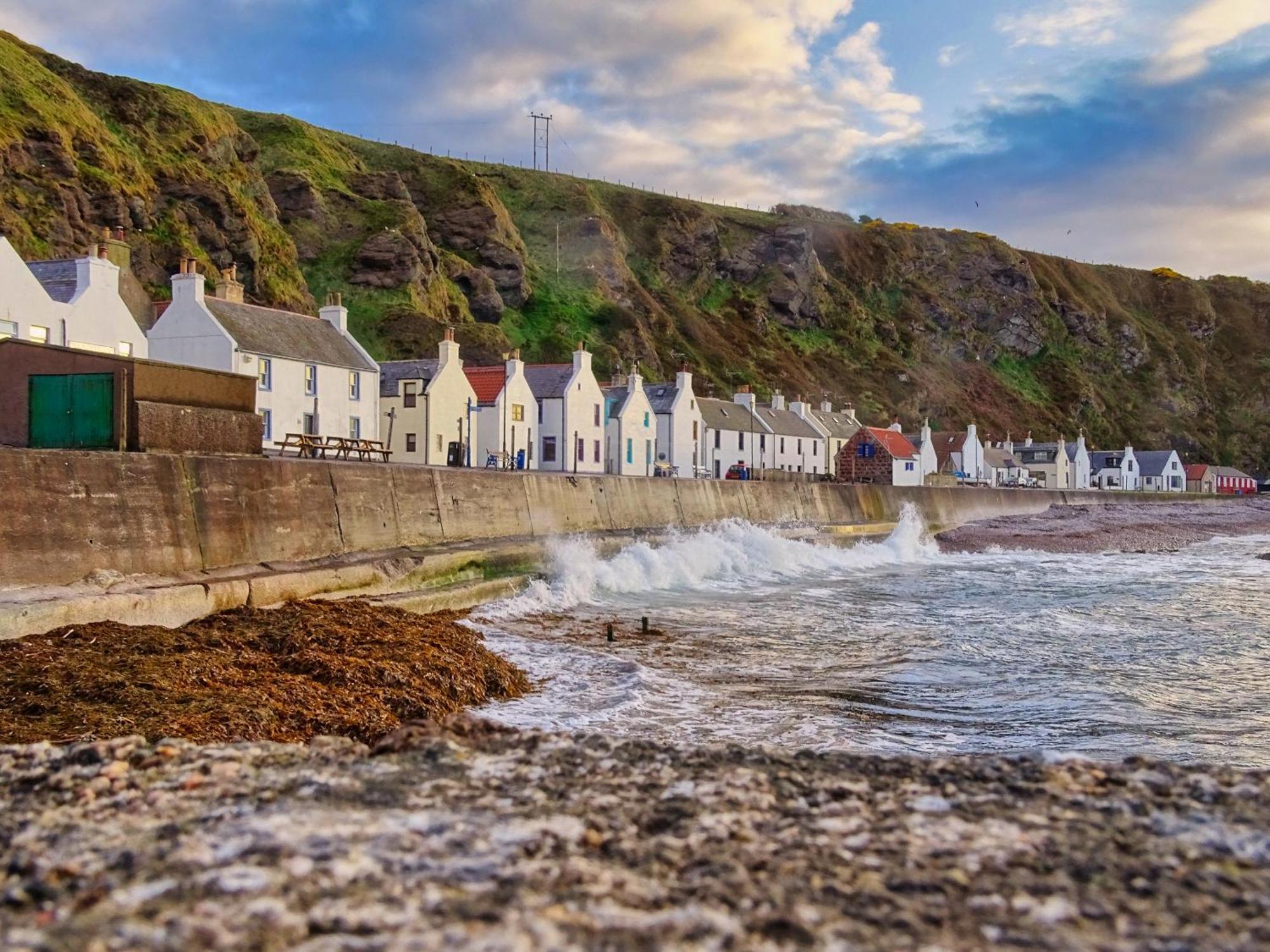 The Pennan Inn Eksteriør bilde